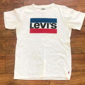 Levi’s short sleeves shirt